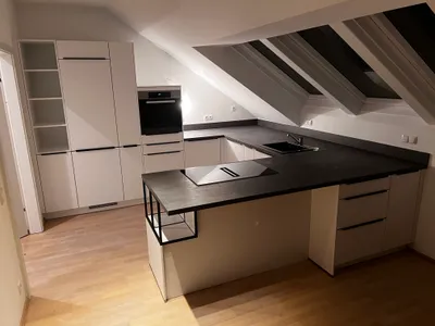 Exklusive DG-Wohnung mit 37 m² Terrasse, Klimaanlage und Traumblick – Bild 3