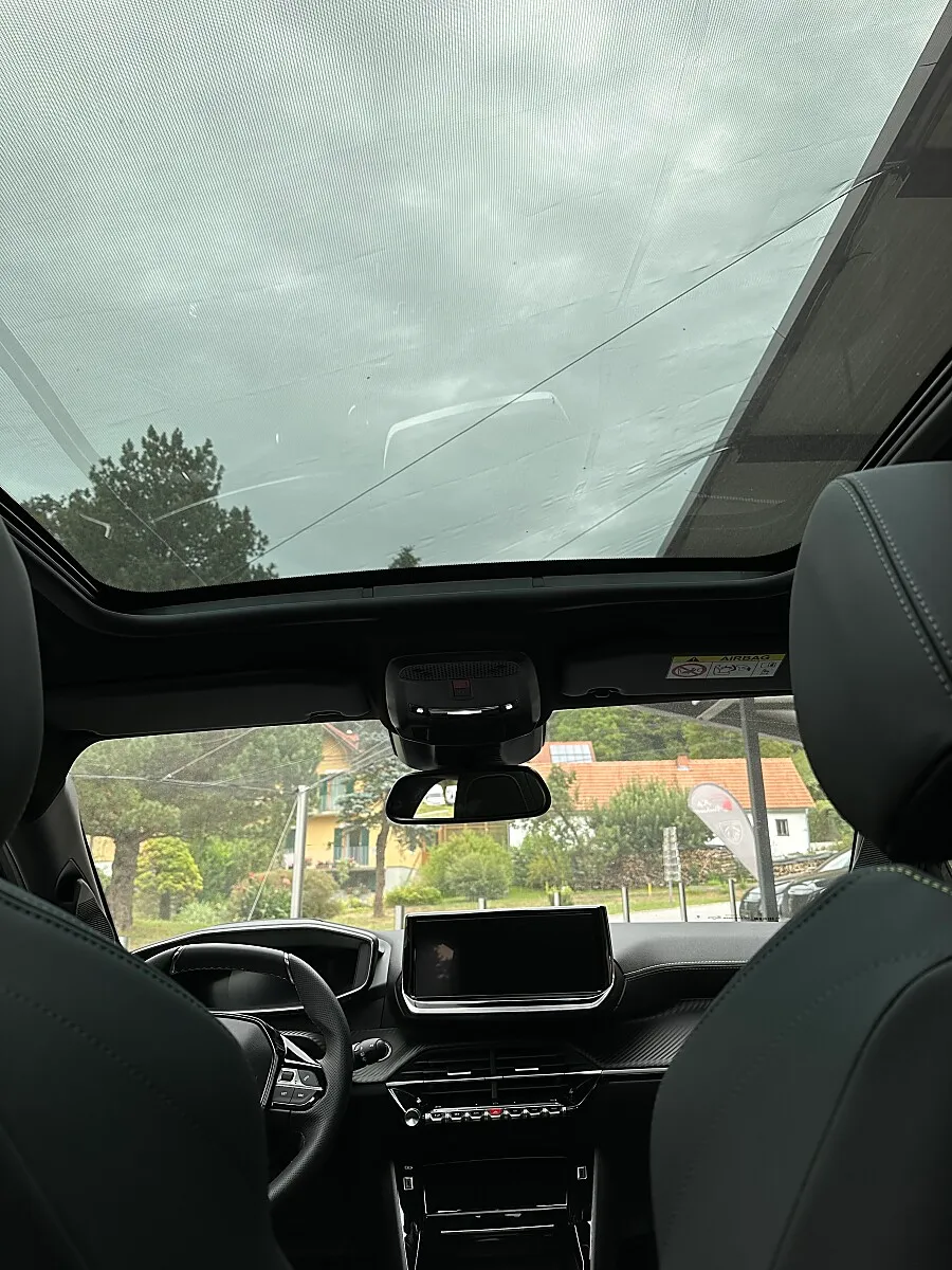 Peugeot 208 GT 110PS Automatik – Bild 17