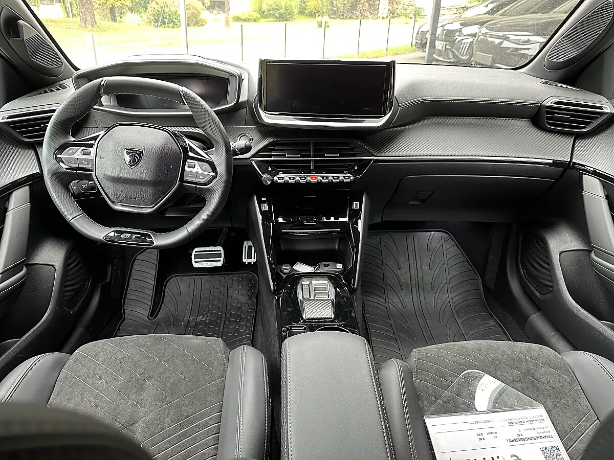 Peugeot 208 GT 110PS Automatik – Bild 9
