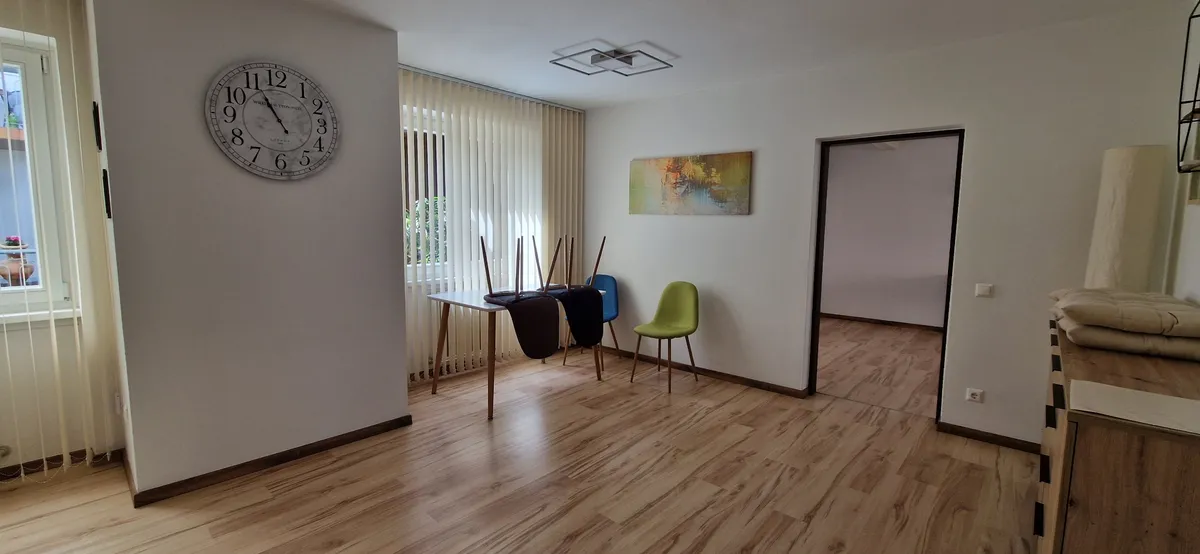 Schöne 3-Zimmer-Wohnung mit Terrasse – pohled 3