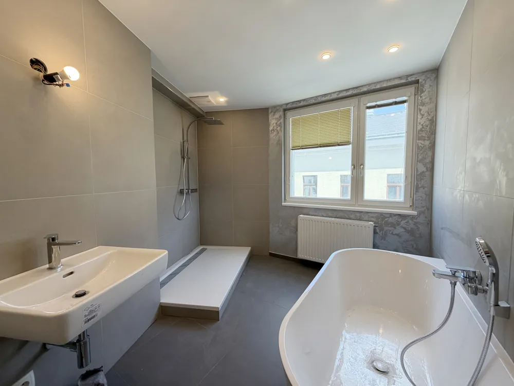 Moderne, hochwertig sanierte 3-Zimmerwohnung - Ansicht 3