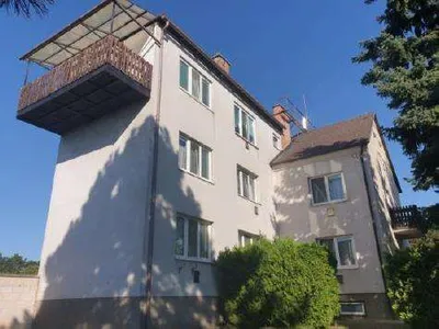 14-Zimmer-Gewerbeimmobilie mieten in Wiener Neustadt – 290 m², € 2.200 – Bild 3 von 4