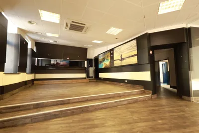 4-Zimmer-Gewerbeimmobilie mieten in Wien – 279 m², € 2.895 – Bild 8 von 12