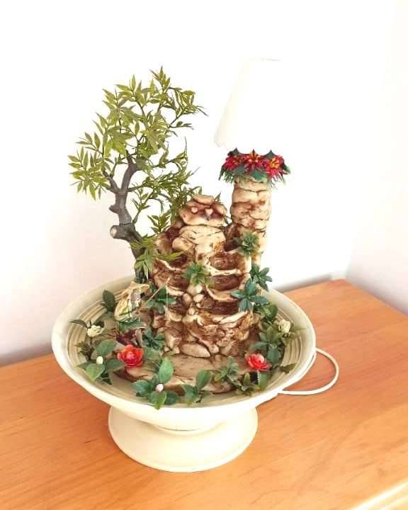 Zimmerbrunnen, mit Baum, Blumendekor, Fischer und Lampe,  10,- (2571  Altenmarkt an der Triesting) - willhaben