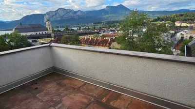 5-Zimmer-Haus mieten in Vöcklabruck – 126 m², € 2.350 – Bild 1 von 8