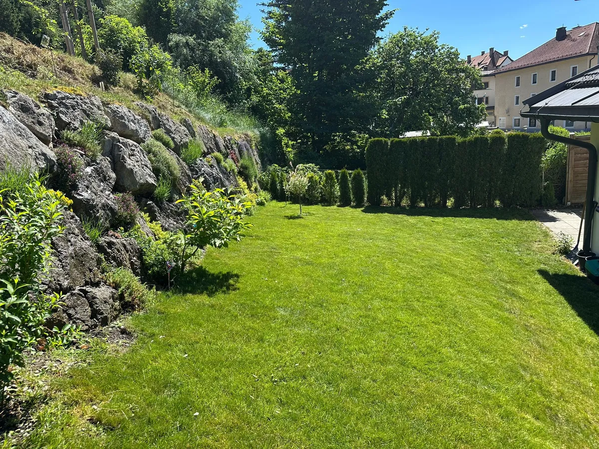 Lichtdurchflutetes Eigenheim mit Garten - Ansicht 3