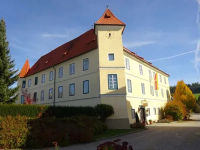 Gewerbeimmobilie mieten in Sankt Veit an der Glan – 230 m² – Bild 1 von 16