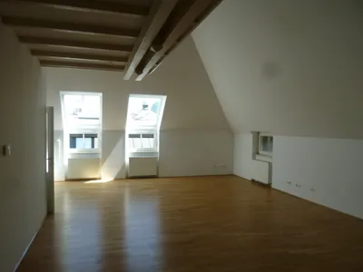 4-Zimmer-Wohnung mieten in Salzburg Stadt – 187,66 m², € 2.706 – Bild 2 von 7