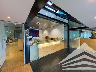 13-Zimmer-Gewerbeimmobilie mieten in Linz – 750 m², € 8.250 – Bild 3 von 16