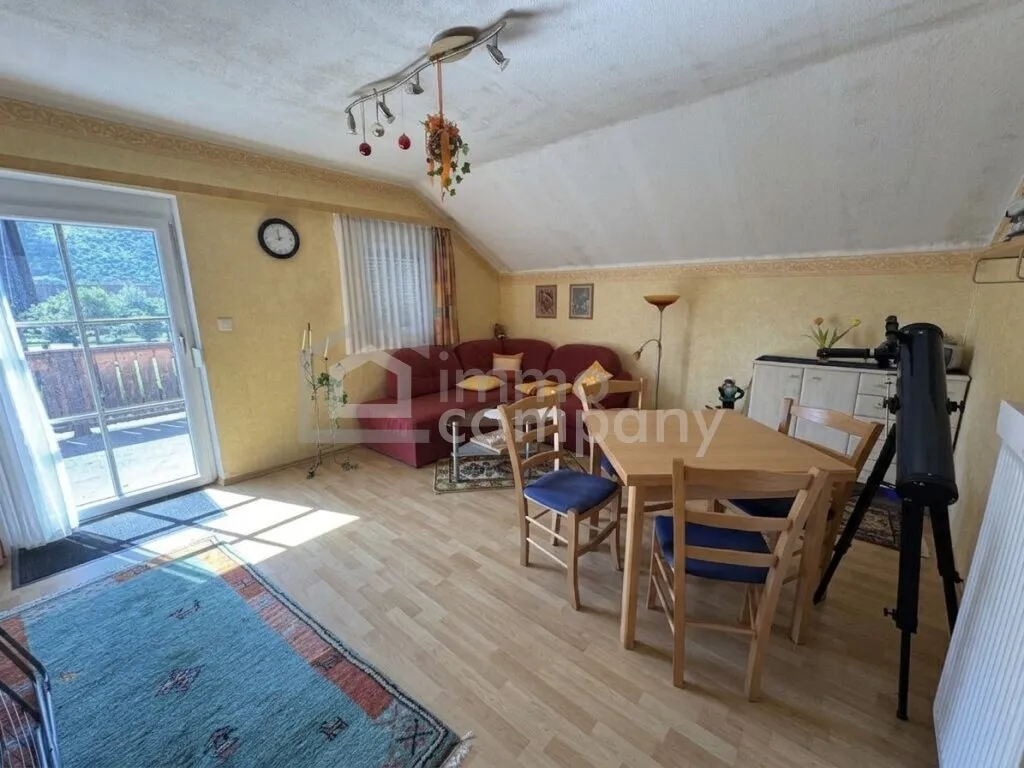 Sanierungsbedürftiges Einfamilienhaus mit 730 m² Grundstück in Kaisersberg - Ansicht 2