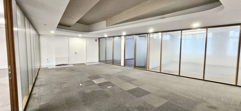 ca. 638 m² Bürofläche in repräsentativem Jugendstilgebäude am Fleischmarkt in 1010 - Widok 2