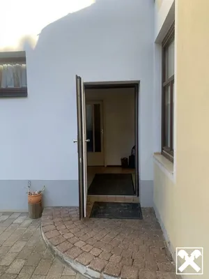 3-Zimmer-Gewerbeimmobilie mieten in Neunkirchen – 93 m², € 793 – Bild 4 von 10