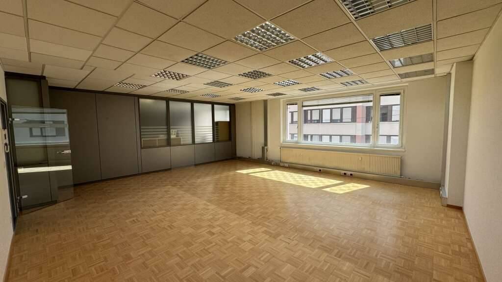 Modernes Einzelraumbüro mit Lift, Parkplätzen und Top-Infrastruktur - provisionsfrei - Ansicht 2