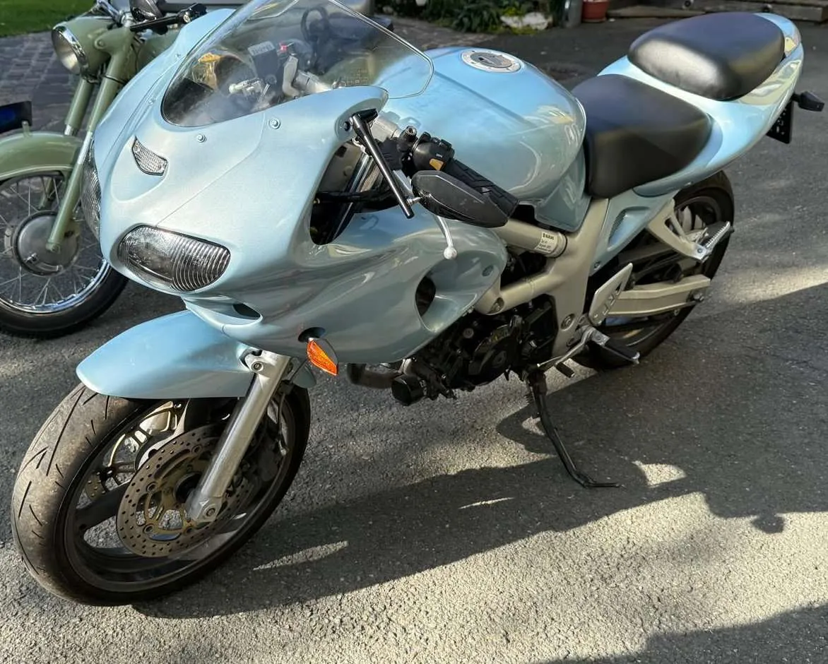 Suzuki SV