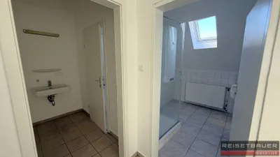 15-Zimmer-Gewerbeimmobilie mieten in Linz – 514 m², € 4.415 – Bild 26 von 40
