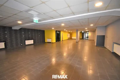 Gewerbeimmobilie mieten in Wien – 586 m², € 6.730