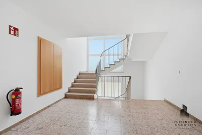 2-Zimmer-Gewerbeimmobilie mieten in Wels – 102 m², € 700 – Bild 9 von 13