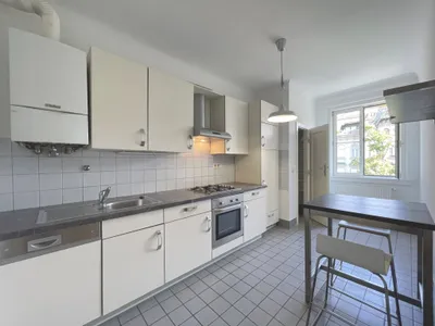 Helle 3 - Zimmer - Wohnung mit Süd - Balkon und Gemeinschaftsgarten in 1190 Wien