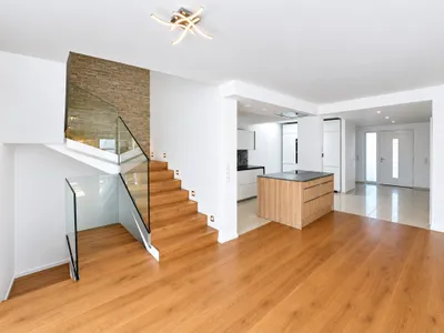 6-Zimmer-Haus kaufen in Gänserndorf – 208 m², € 619.000 – Bild 1 von 22