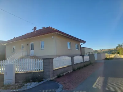 3-Zimmer-Haus kaufen in Bruck an der Leitha – 115 m², € 490.000 – Bild 36 von 45