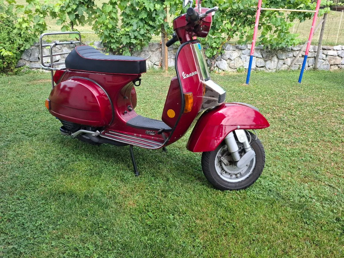 Vespa PX