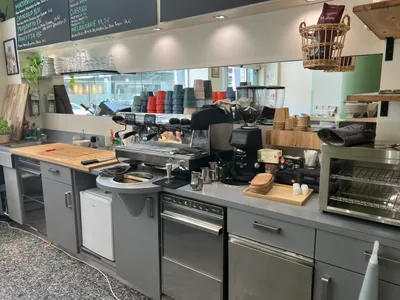 3-Zimmer-Gewerbeimmobilie mieten in Wien – 52 m², € 2.400 – Bild 10 von 13