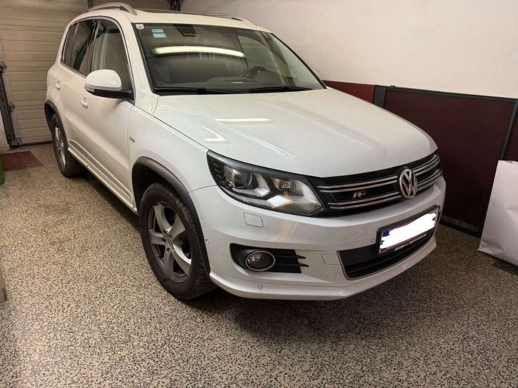 VW Tiguan 2.0 TDI SCR, 4Motion, DSG, R-Line SUV / Geländewagen