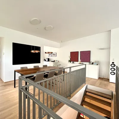 6-Zimmer-Wohnung mieten in Linz – 162 m², € 2.950 – Bild 2 von 9