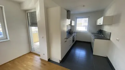 Schöne Wohnung mit geräumiger Loggia - WG geeignet, photo 3