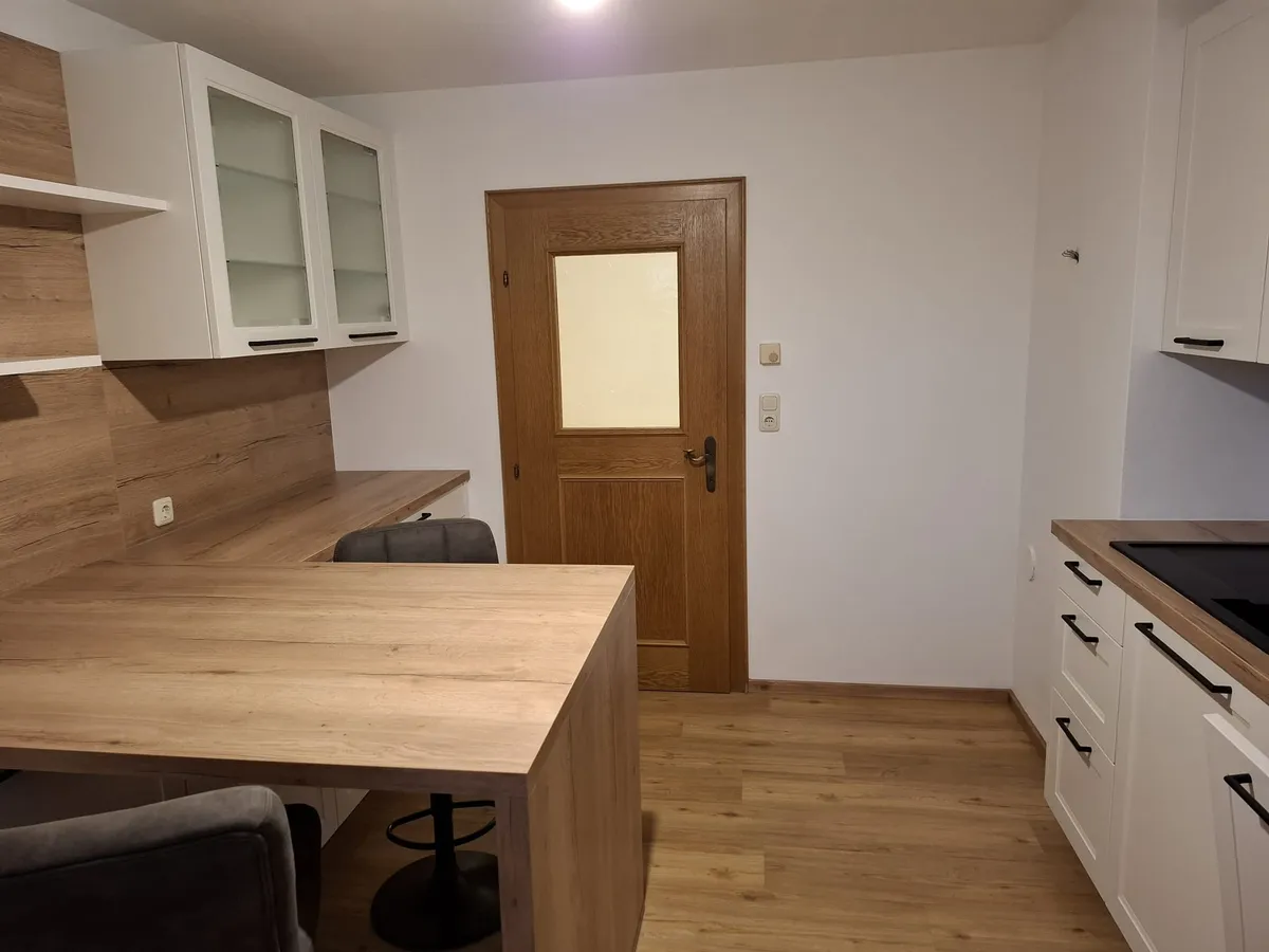 Großzügige 3-Zimmer-Wohnung mit zwei Balkonen in Kleinköstendorf zu vermieten - Ansicht 3