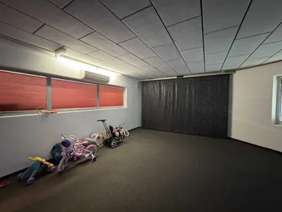 Gewerbeimmobilie mieten in Wien – 130 m², € 10 – Bild 4 von 18
