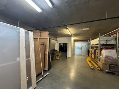 Gewerbeimmobilie mieten in Wien – 130 m², € 10 – Bild 12 von 18