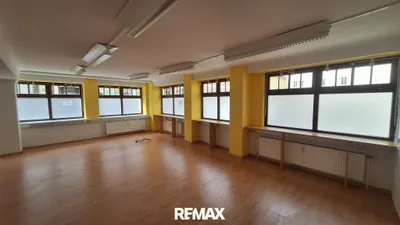 1-Zimmer-Gewerbeimmobilie mieten in Lilienfeld – 58 m², € 461 – Bild 2 von 9