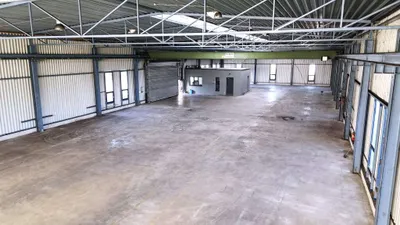 Gewerbeimmobilie kaufen in Hollabrunn – 5 174 m², € 3.200.000 – Bild 22 von 31