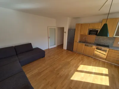Sonnige 2-Zimmer-Wohnung in bester Lage – Bild 2