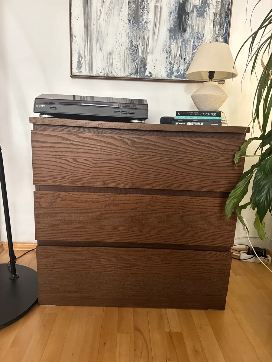 IKEA MALM Kommode mit 3 Schubladen, braun/ Nussbaumoptik (80x78 cm), € 60,- (1060 Wien)