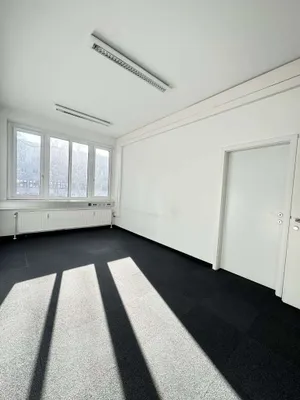 Gewerbeimmobilie mieten in Wien – 2 055 m², € 15.710 – Bild 8 von 33