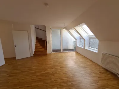 Wunderbare Dachgeschoss-Maisonette mit Terrasse - nahe zum Bahnhof Meidling! – Bild 3