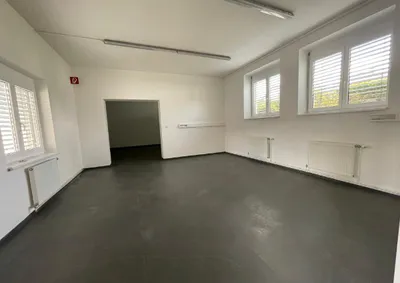 4-Zimmer-Gewerbeimmobilie mieten in Horn – 128,6 m², € 769 – Bild 3 von 8