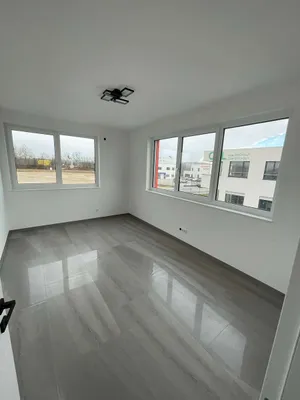 4-Zimmer-Gewerbeimmobilie mieten in Wels – 143 m², € 1.500 – Bild 9 von 15