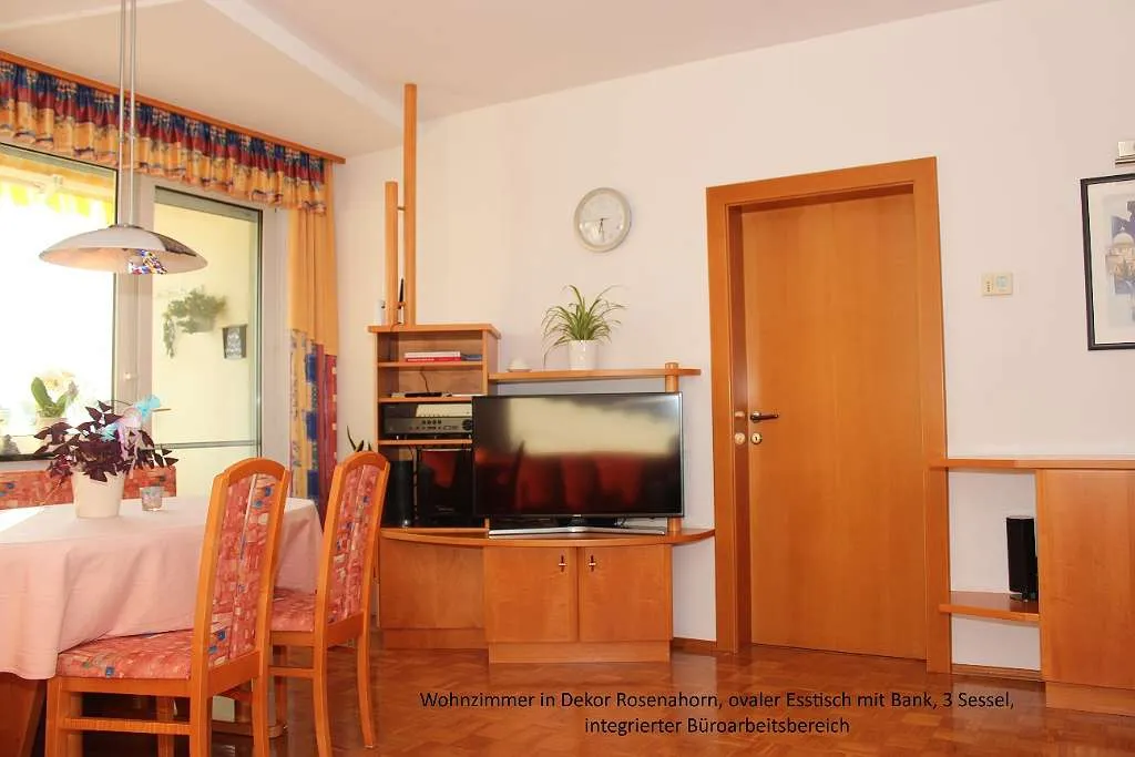 ALL - INCLUSIVE - WOHNTRAUM mit Top-Lage zwischen Stadt und Land; Stilvoll möblierte, klimatisierte 83 m² Wohnung mit Loggia und idealer Raumaufteilung - Ansicht 2