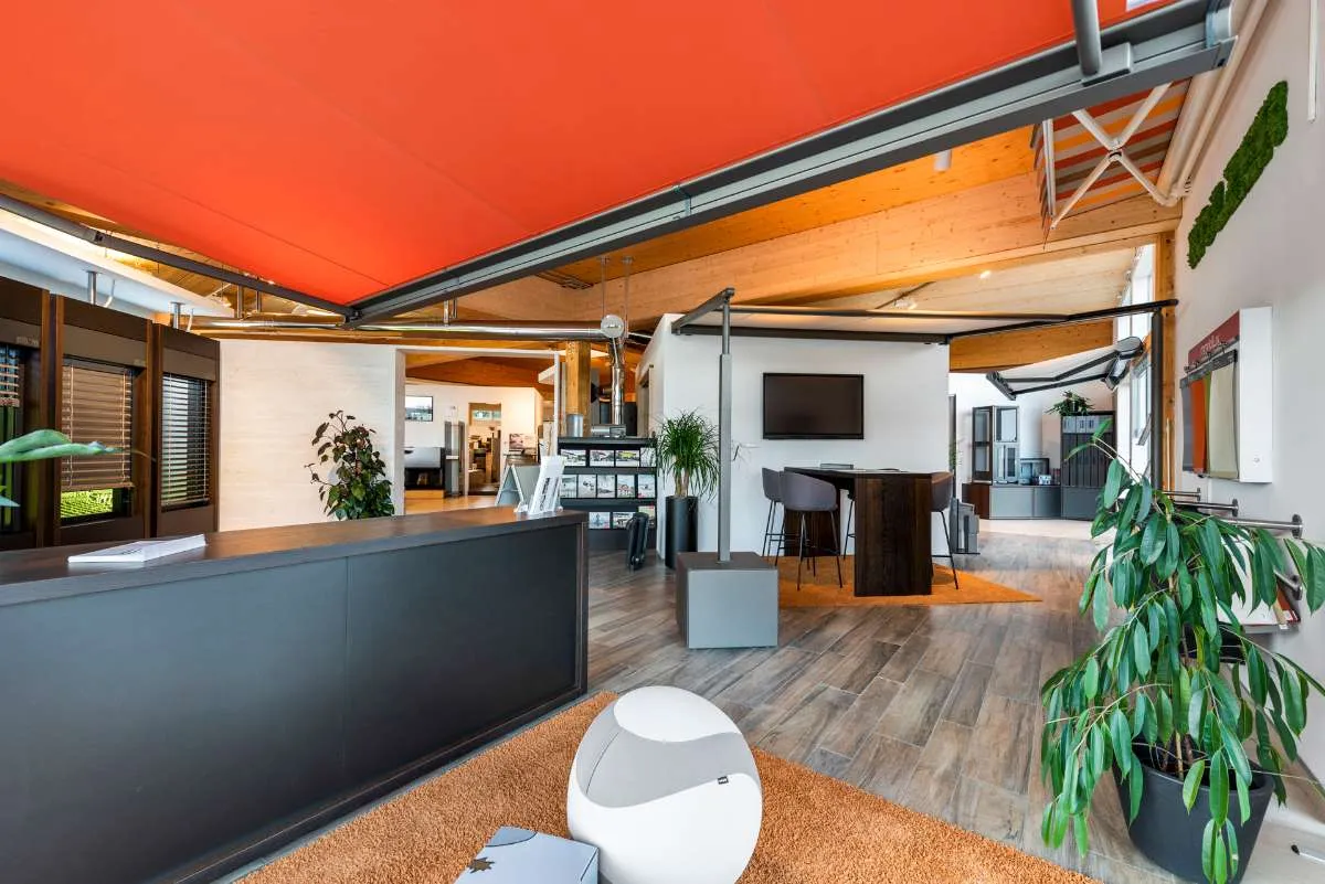 181 m² Büro- & Schauraumfläche Gewerbepark - perfekt für Handwerk, Küchenstudio, Agenturen & Planungsbetriebe - Ansicht 2