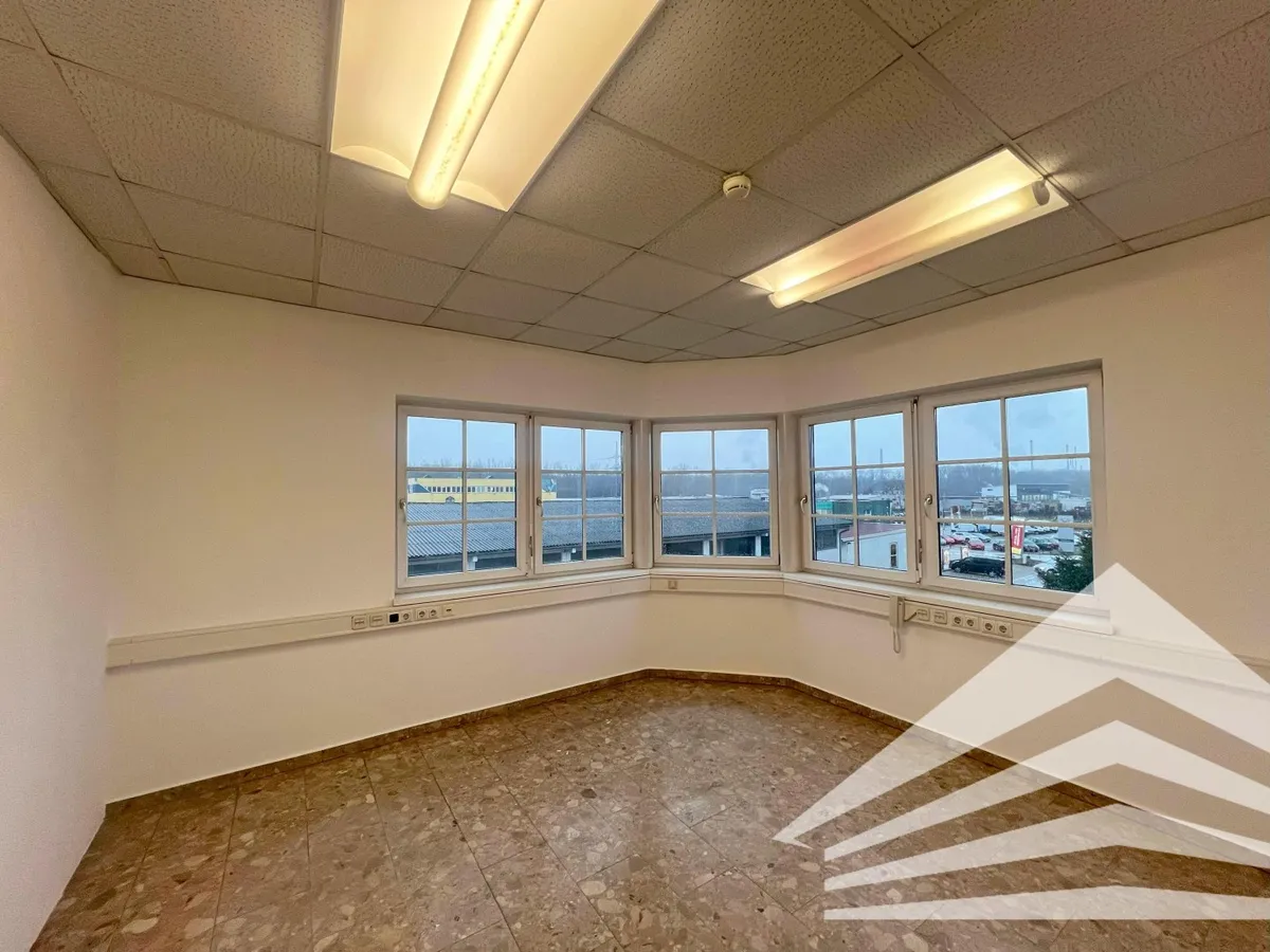 250 m² Büro mit 300 m² Lagerhalle in Steyregg! Parkplätze! – pohled 2
