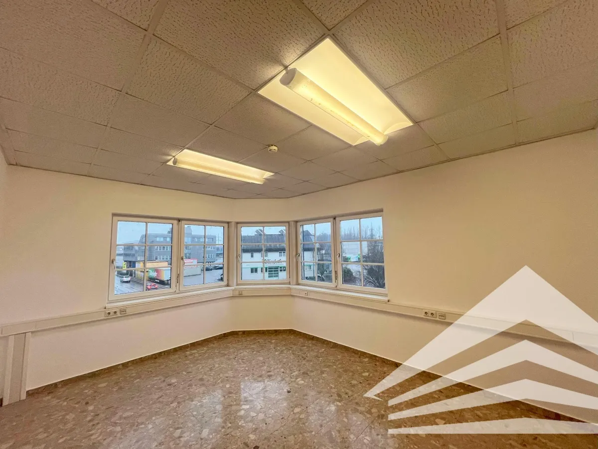 250 m² Büro mit 300 m² Lagerhalle in Steyregg! Parkplätze! – pohled 3