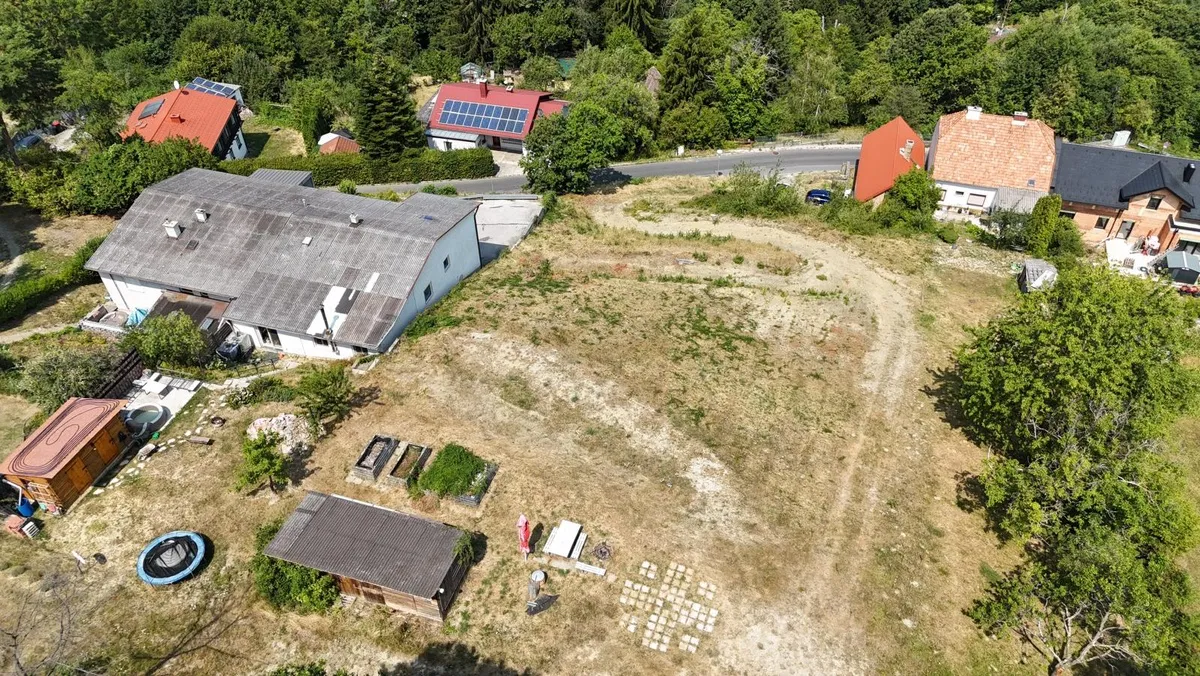 Baugrundstück in sonniger & ruhiger Waldrandlage mit einzigartigem Weitblick - Ansicht 2