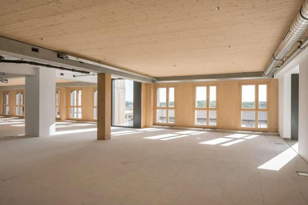 Büro/Praxis/Geschäftsflächen ab 340 m² mit Seeblick direkt an der U2 individuell gestaltbar! Ab sofort verfügbar! - Ansicht 2