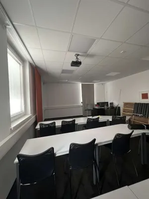 Gewerbeimmobilie mieten in Linz Land – 240 m², € 3.206 – Bild 5 von 6