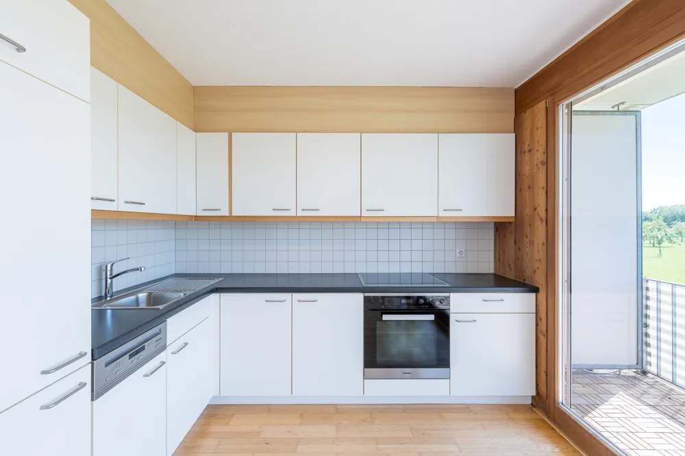 Ruhige 2-Zimmer-Wohnung mit Panorama-Ausblick - Ansicht 2