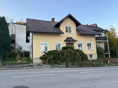 5-Zimmer-Haus kaufen in Vöcklabruck – 157 m², € 197.000 – Bild 2 von 13