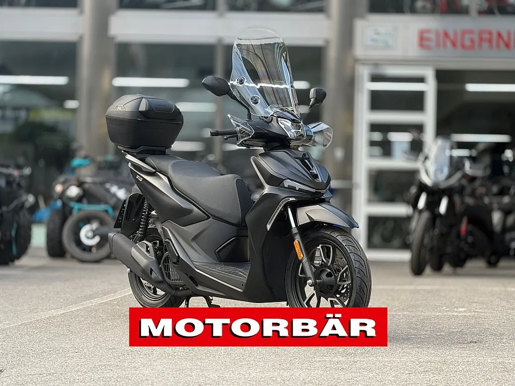 Voge SR16